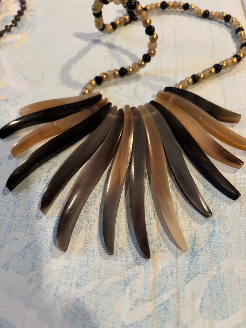 Lot of 7 unique necklaces, beaded, shells, pearl beads,bronze look $23.00. - Picture 10 of 16